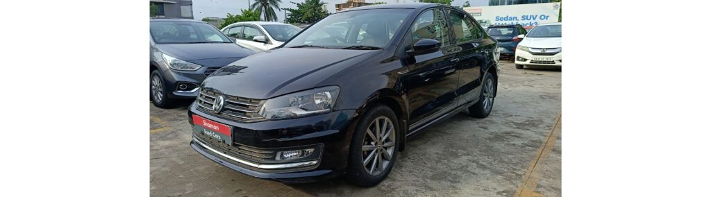 VW Vento (Black & White Edition) 6551