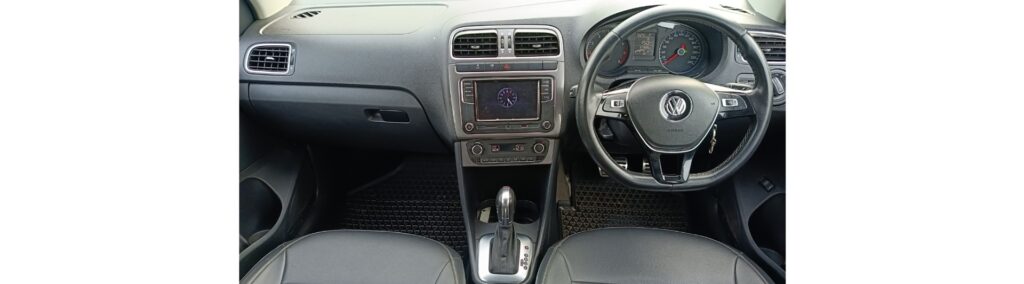 VW Vento (Black & White Edition) 6551