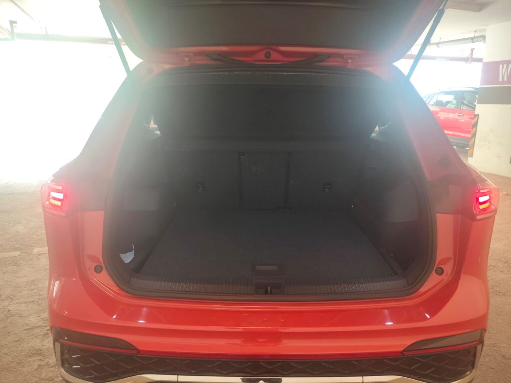 2025 Volkswagen Tiguan R line Petrol Automatic