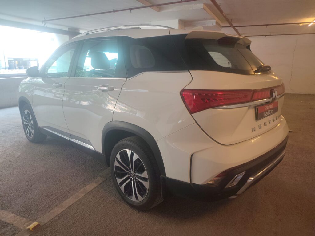 2023 MG Hector Plus Sharp Pro Petrol Automatic