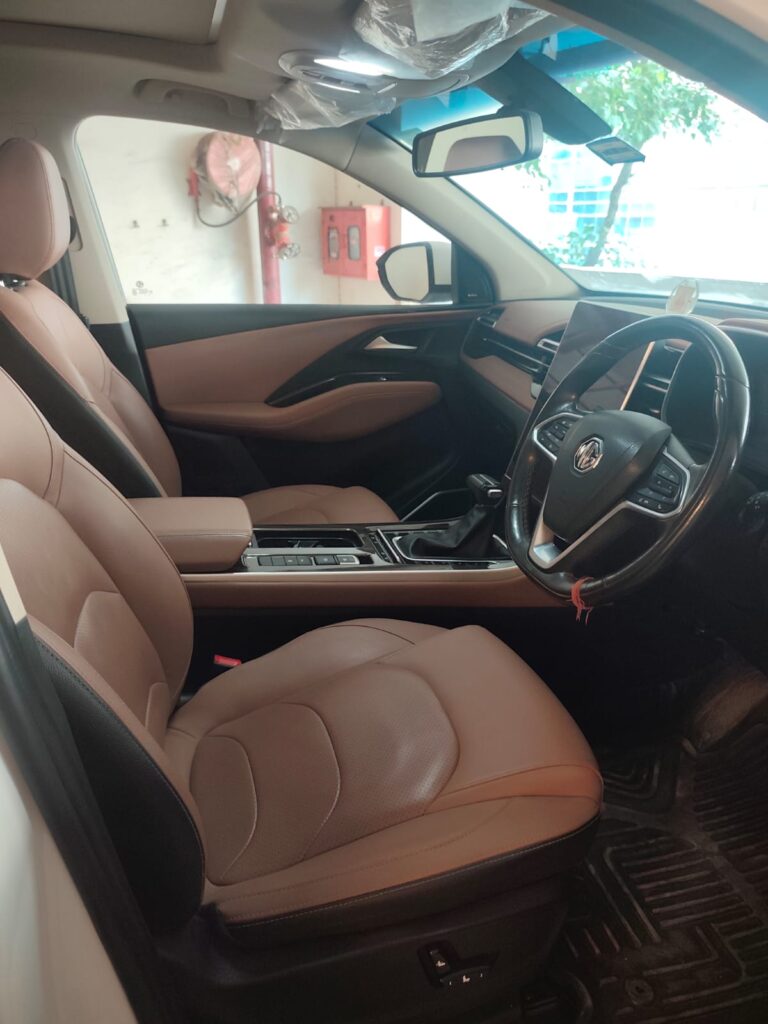 2023 MG Hector Plus Sharp Pro Petrol Automatic